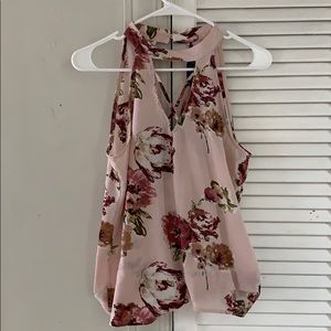 High Neck/Sleeveless Top